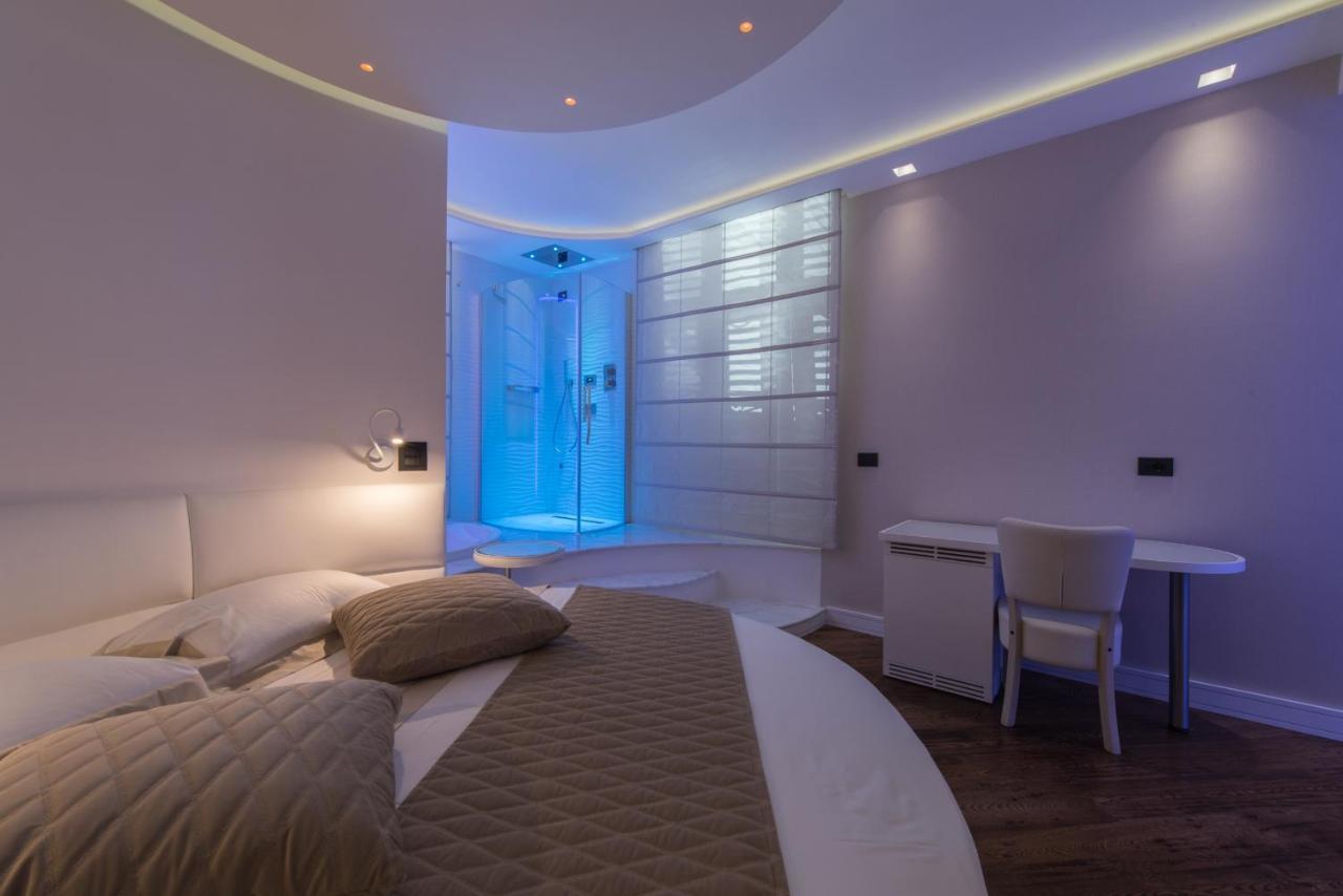 Lux Suites In Roma エクステリア 写真